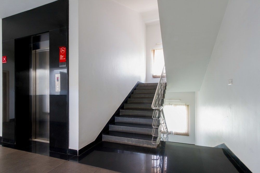 Fabhotel Stay Eeasy Thiruvanmiyur Chennai Exterior photo